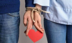 Duyên tiền kiếp là gì – Giải mã sợi dây nhân quả giữa các kiếp sống trong quan niệm tâm linh và phong thủy